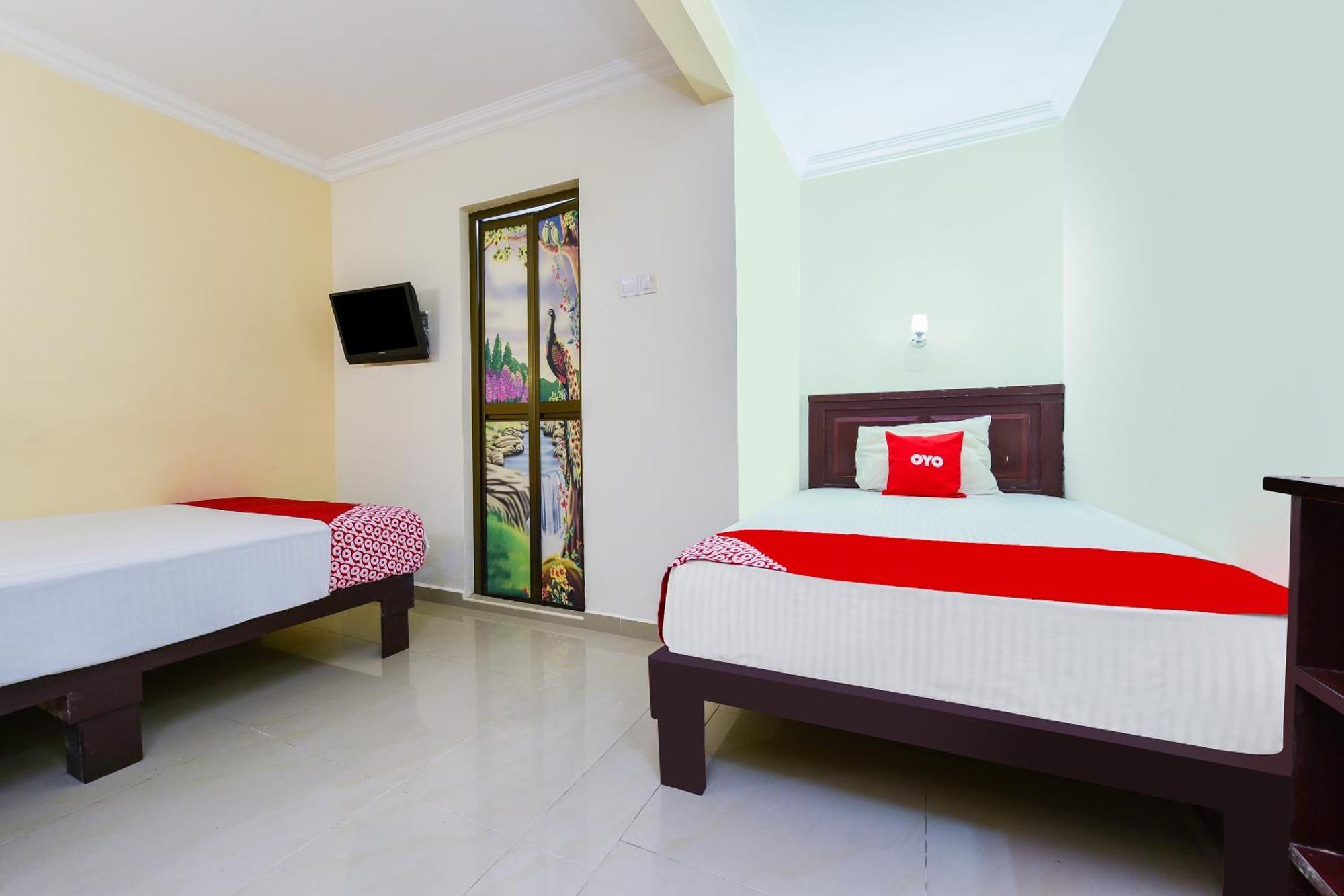 Super Oyo 90562 J Hotel Pj Петалінг-Джая Екстер'єр фото
